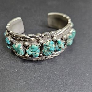 Vintage Navajo 1940s Sterling Silver Green Turqouise Cuff